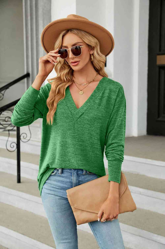 V-Neck Long Sleeve T-Shirt Mid Green