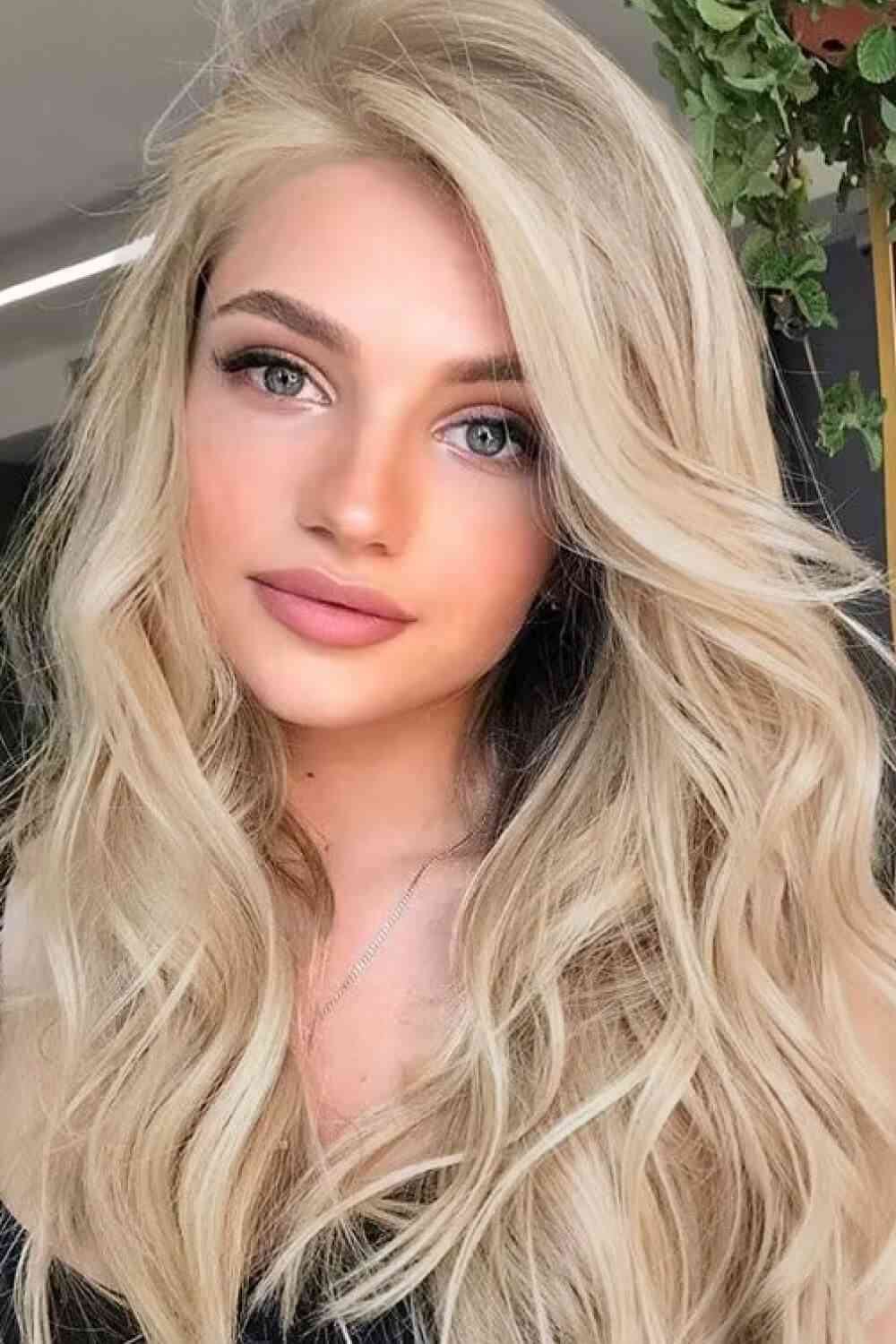 13*2" Lace Front Wigs Synthetic Long Wave 25" 150% Density Blonde One Size