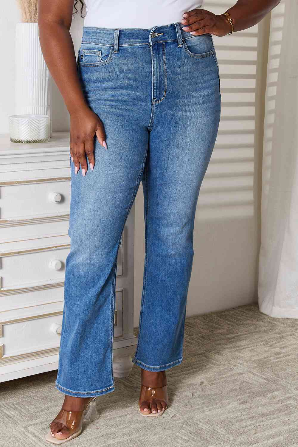 Judy Blue Full Size Bootcut Jeans with Pockets Medium