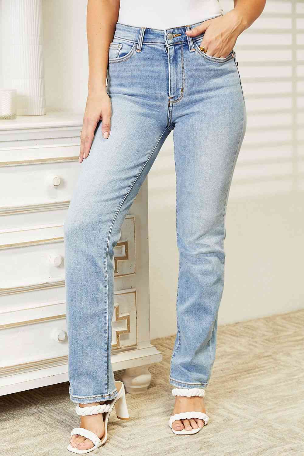 Judy Blue Full Size High Waist Jeans Light