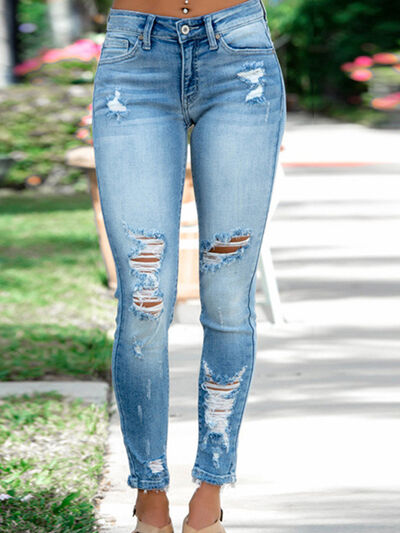 Distressed Buttoned Jeans with Pockets Medium