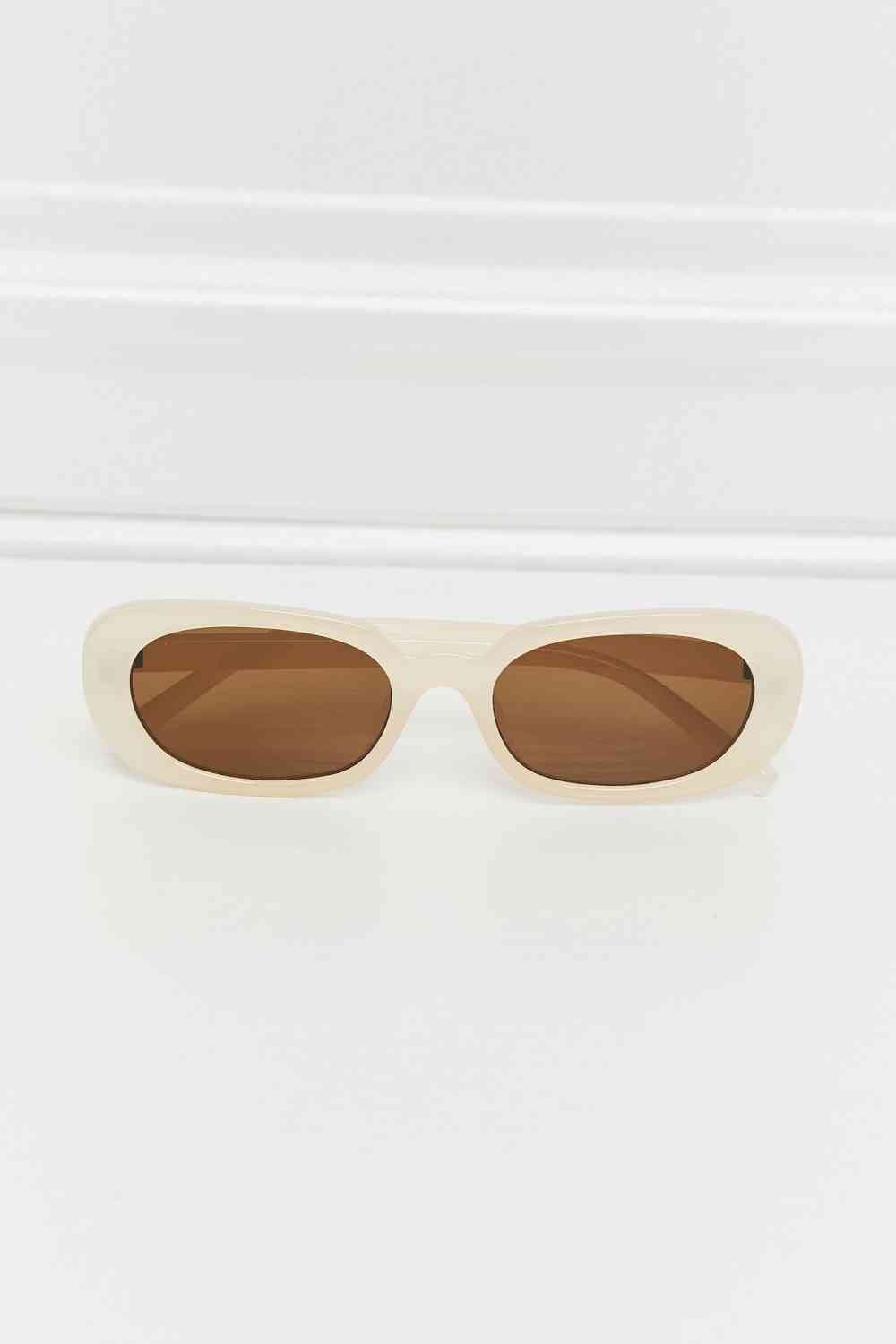 Oval Full Rim Sunglasses Cream One Size