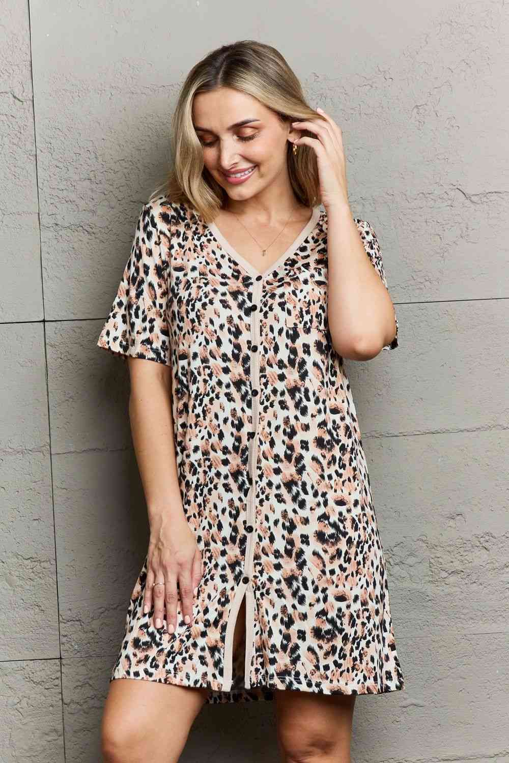 MOON NITE Quilted Quivers Button Down Sleepwear Dress Leopard