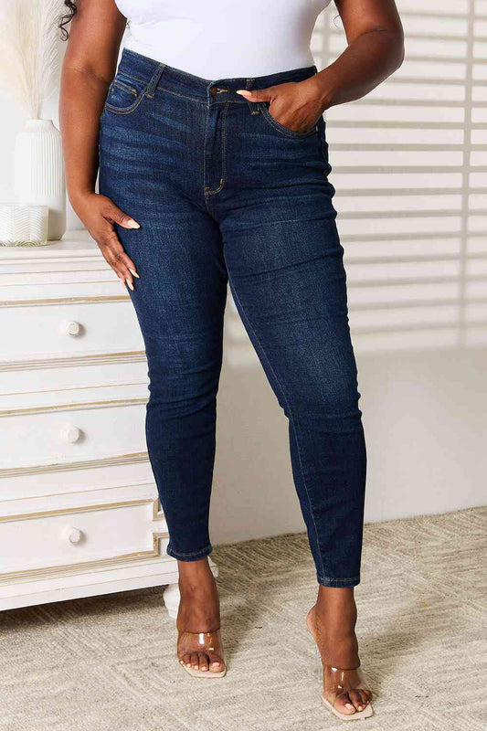 Judy Blue Full Size Skinny Jeans with Pockets Dark