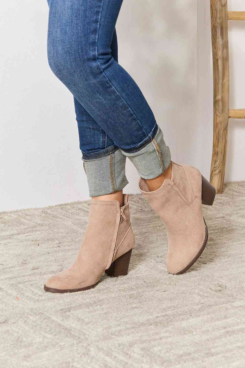 East Lion Corp Block Heel Point Toe Ankle Boots Taupe
