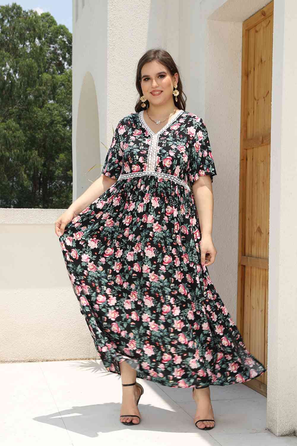 Plus Size Floral V-Neck Maxi Dress Floral