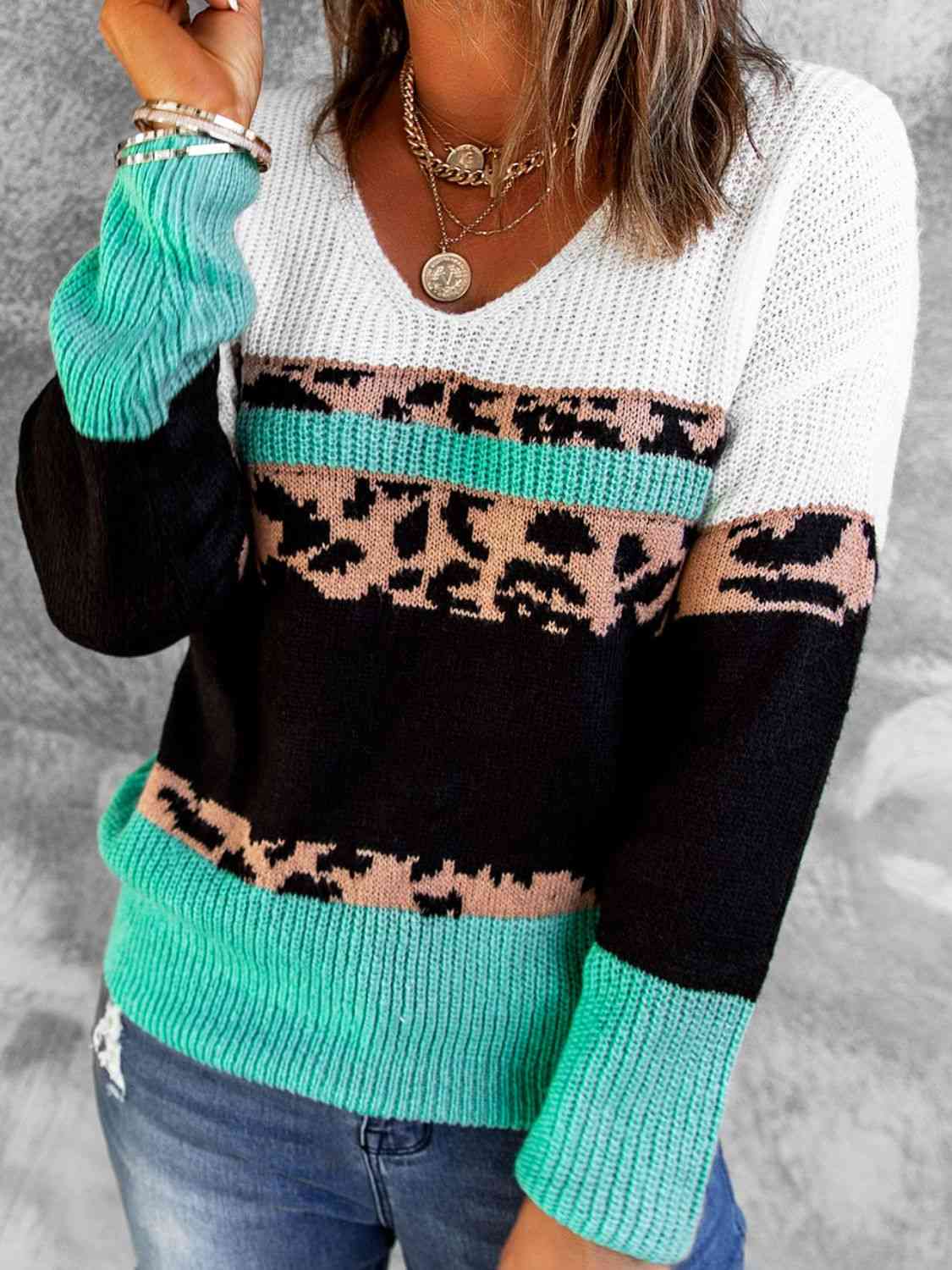 Woven Right Leopard Color Block V-Neck Rib-Knit Sweater Green
