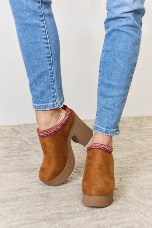 Legend Footwear Platform Suede Clog Heel Chestnut