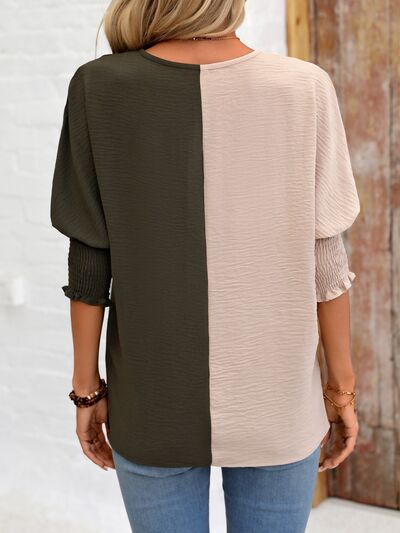 Contrast V-Neck Lantern Sleeve Blouse