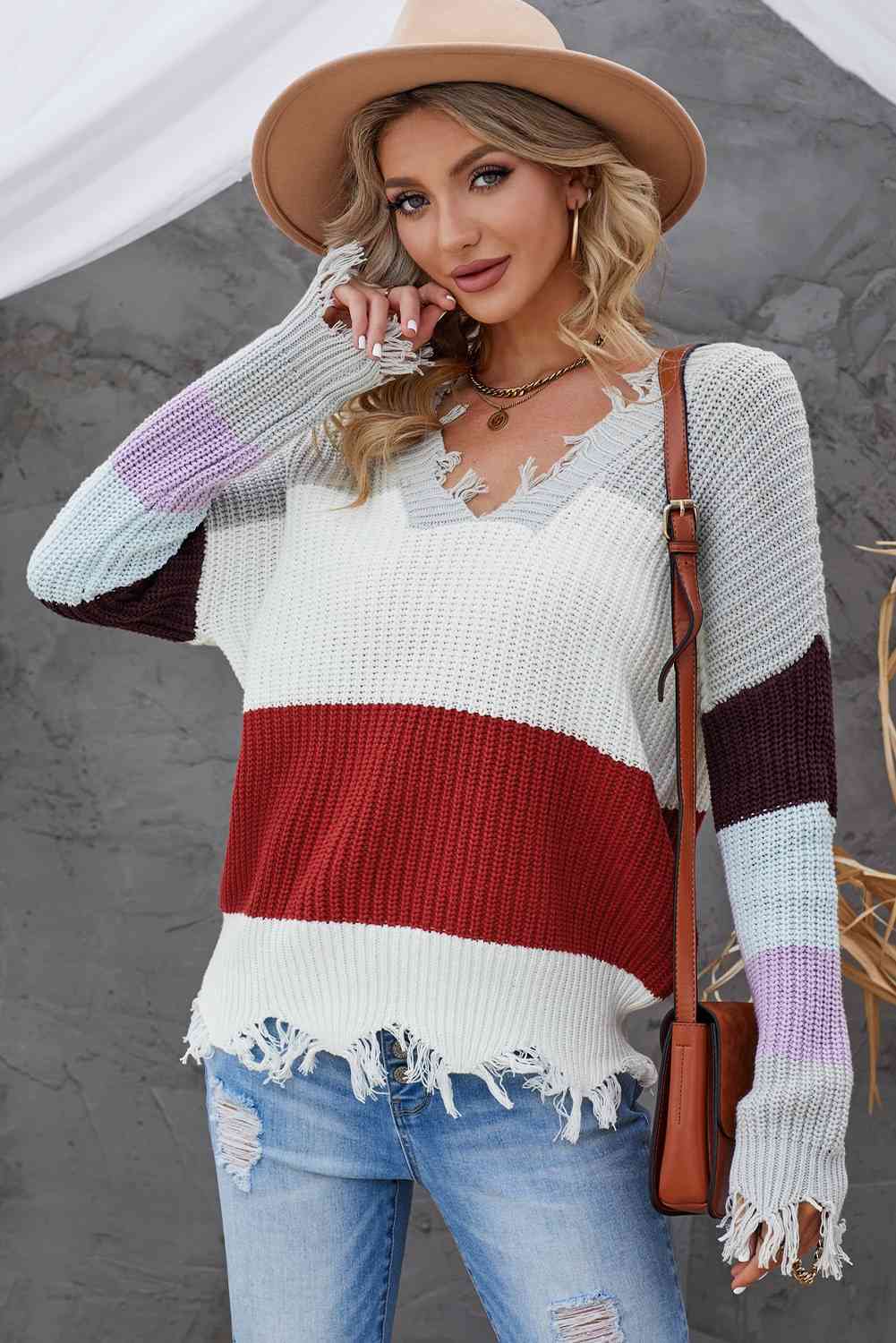 Woven Right Color Block Distressed V-Neck Ribbed Sweater Gray/Purple