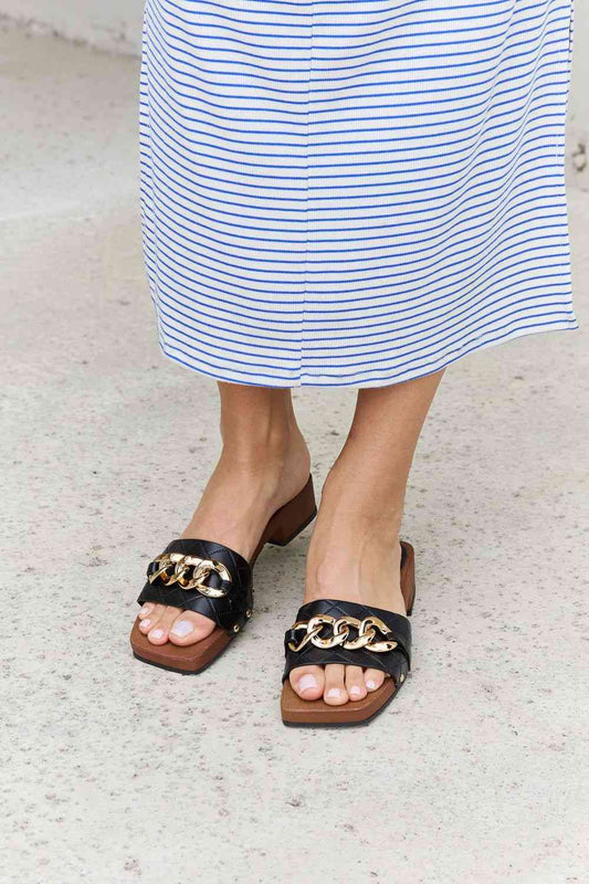 Forever Link Square Toe Chain Detail Clog Sandal in Black Black