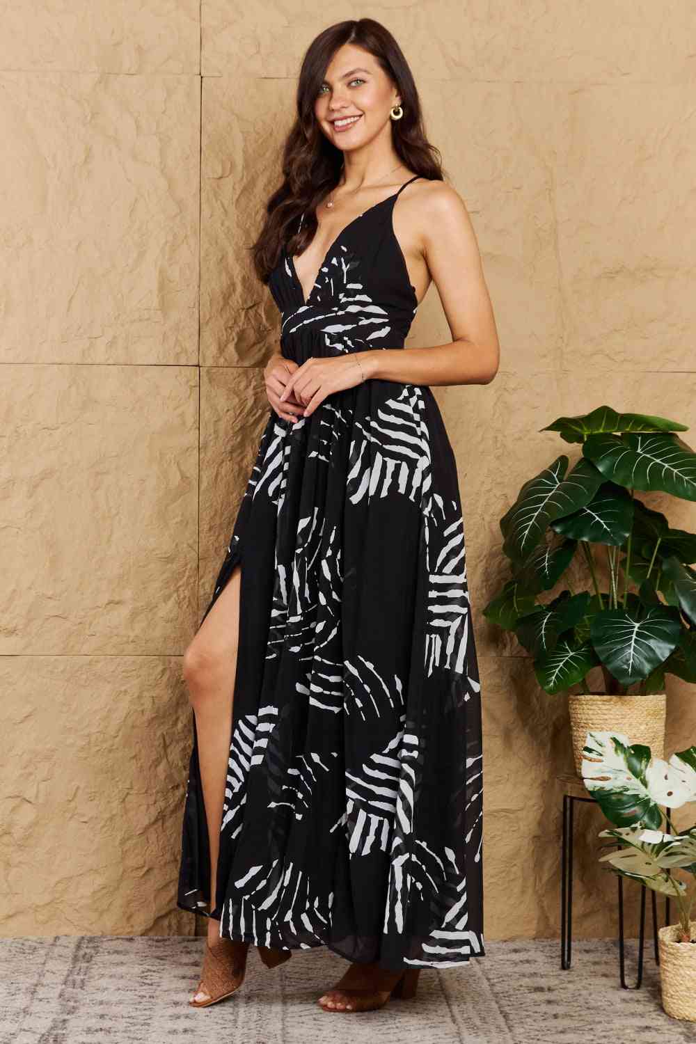 OneTheLand Black Leaf Printed Maxi Dress